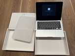 Macbook air m2/8ram/256gb