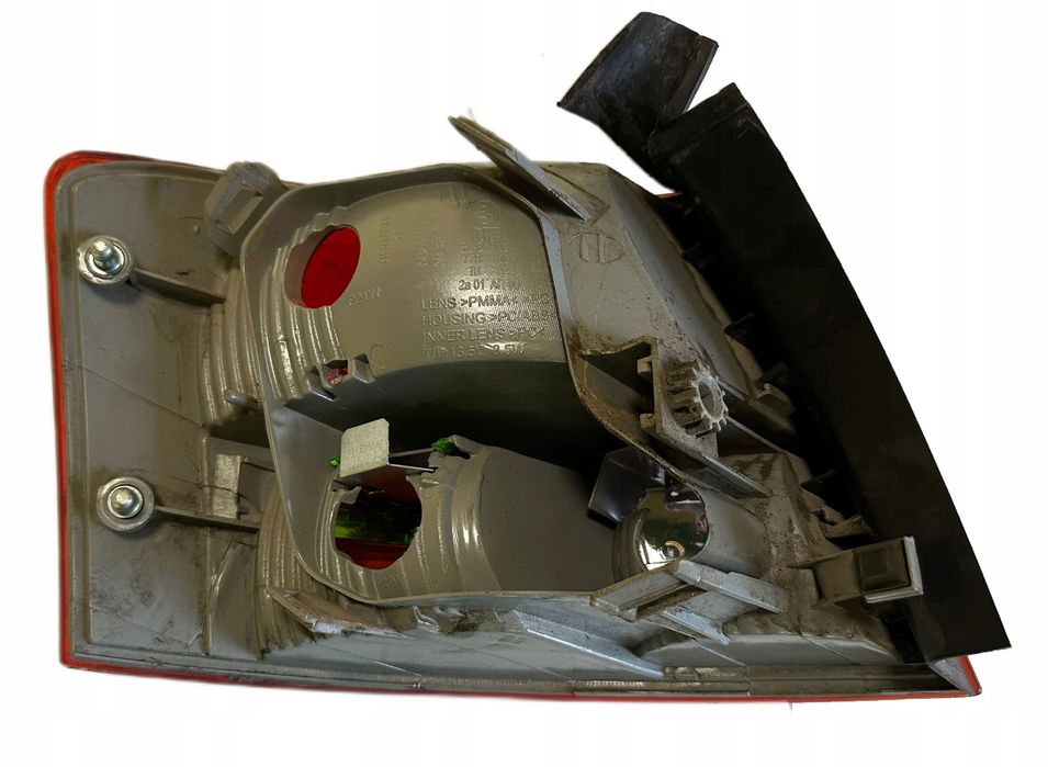 Lampa Prawy Tył Prawa Tylna Audi A4 B7 Avant Kombi