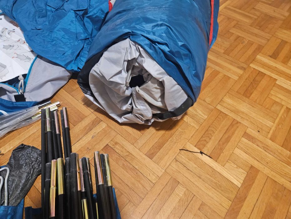 Туристичний намет Quechua Arpenaz Family 4.1 4 місна