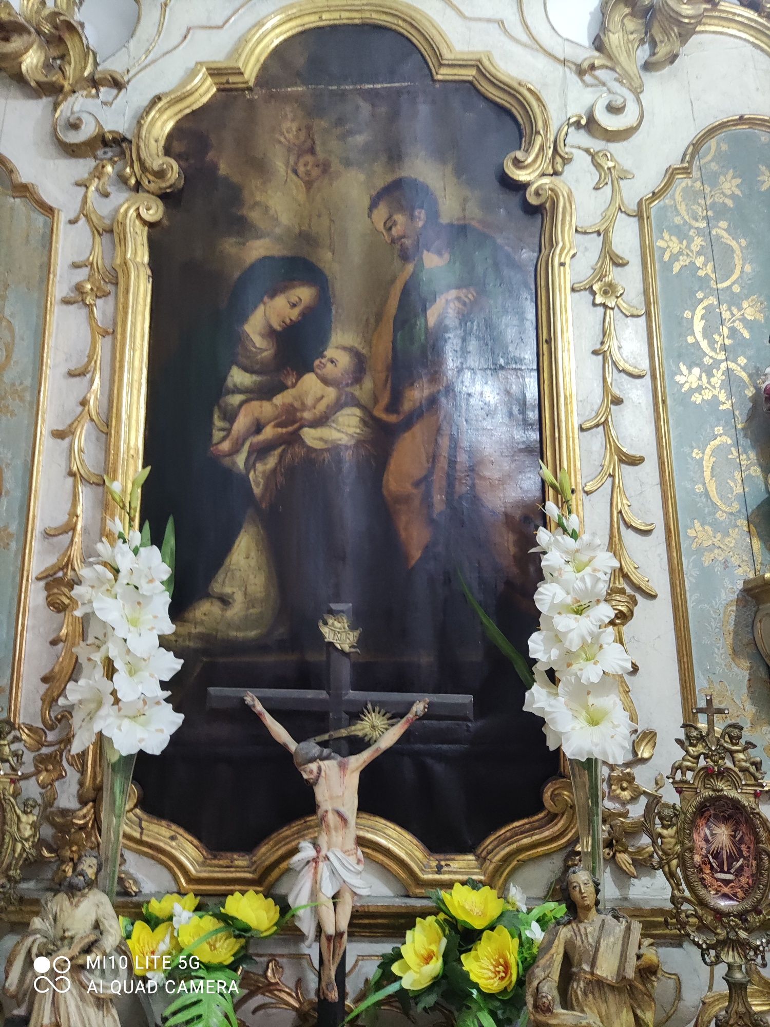 Altar  com tela pintada