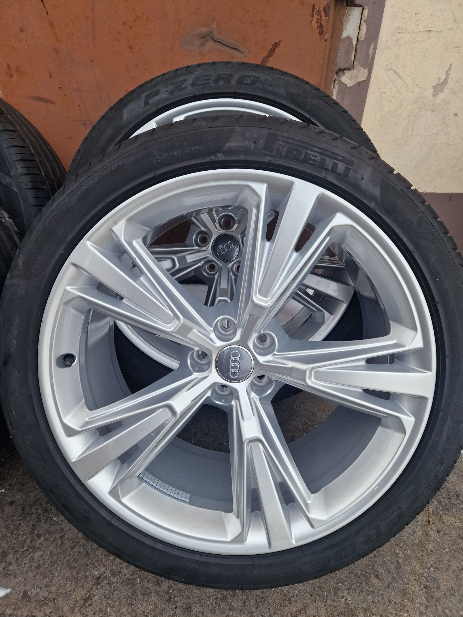 Oryginalne Koła Audi Q8 SQ8 21 cali 5x112 10J et20