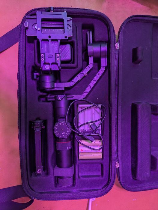 Cтабілізатор Zhiyun Crane 2 3.2 кг ідеально робочий девайс