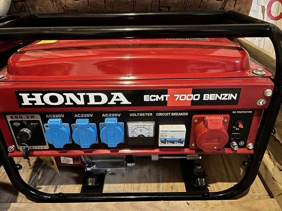 Генератор Honda ECMT 7000 Benzin