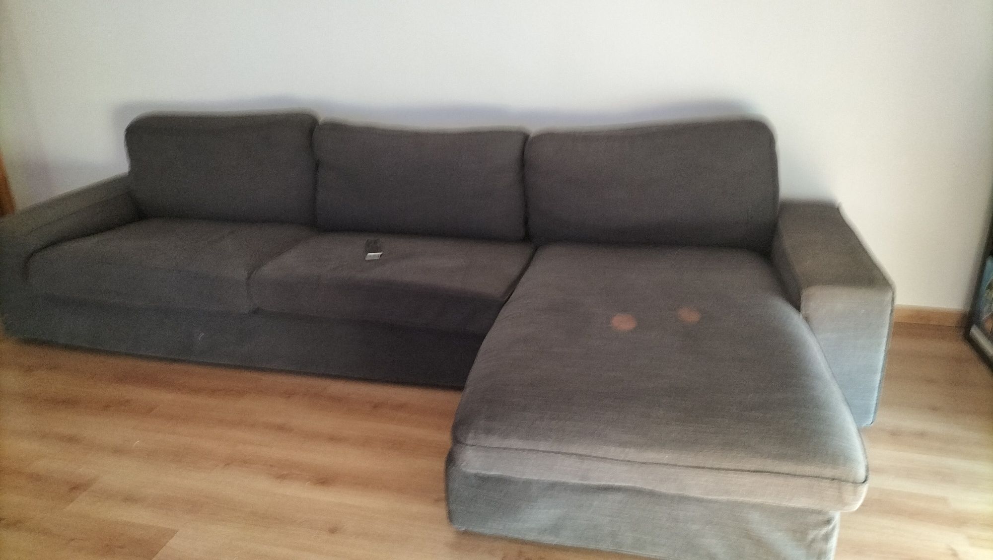 Sofá com chaise long