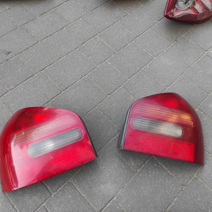 Lampa Lampy Tył Prawa Lewa Audi A3 8L  Komplet