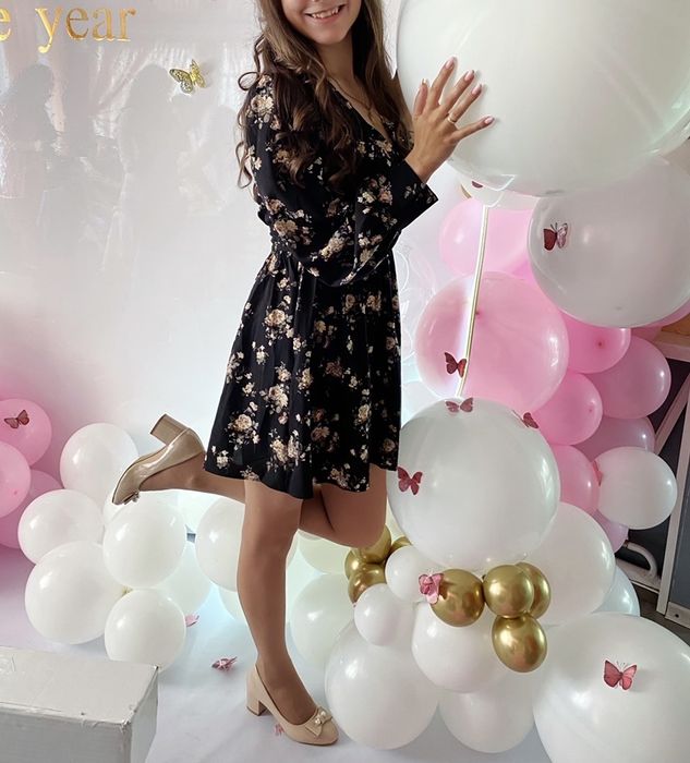 Чорна сукня