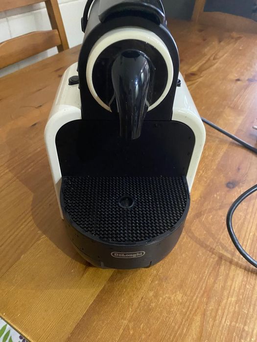 Vendo 2 máquina de café nespresso para peças