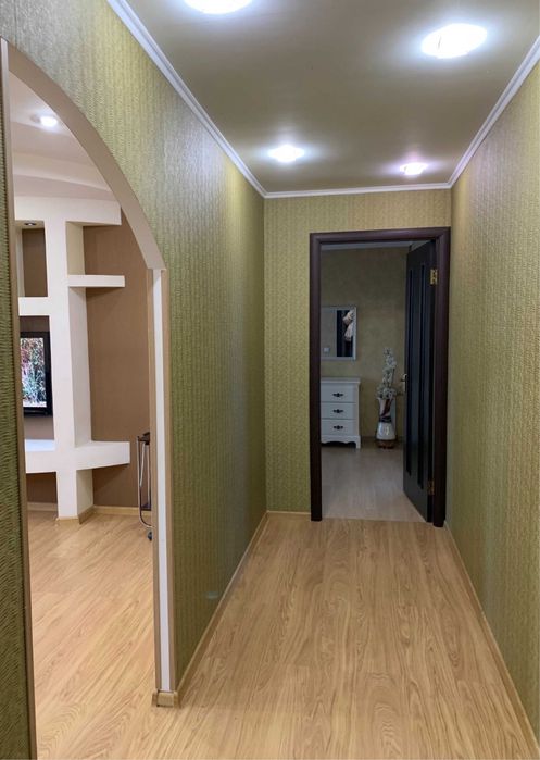 Оренда 2-3х кімнатної квартири Космонавтів від власника