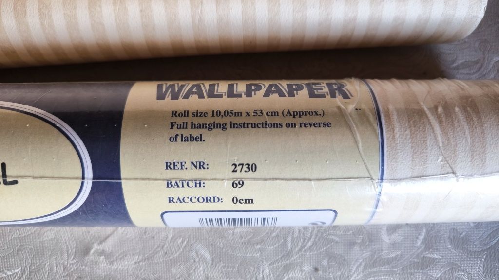 Rolo papel de parede novo