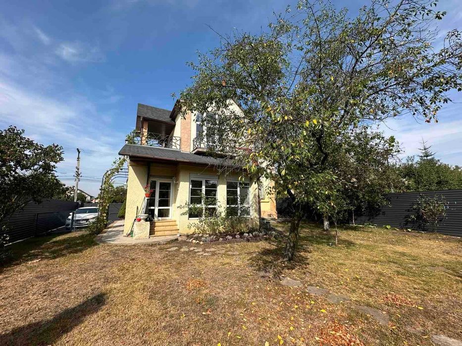 Будинок з ремонтом! 190 кв.м. Гараж на 2 авто. 240000