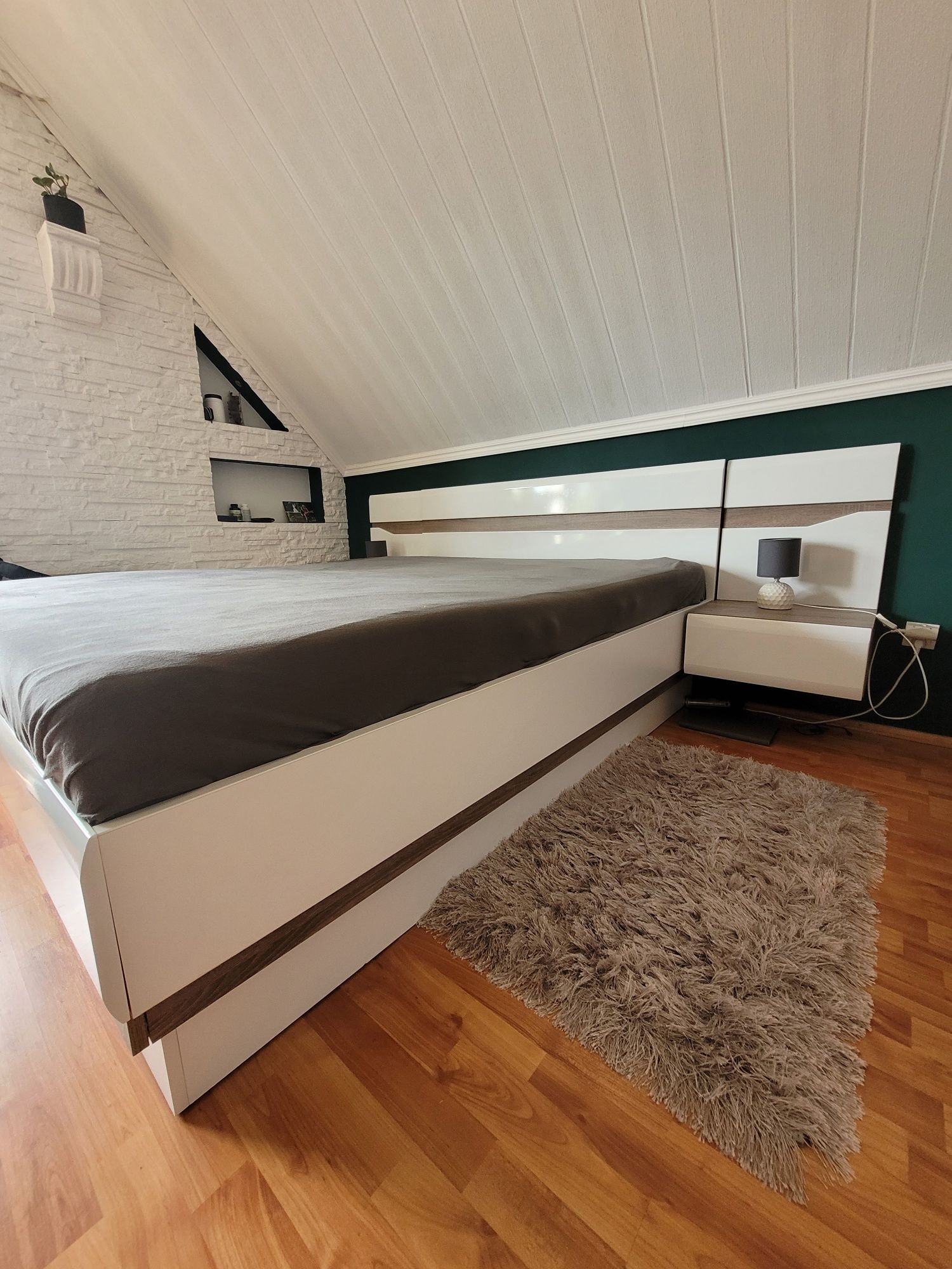 Łóżko 160x200 sypialniane z szafkami