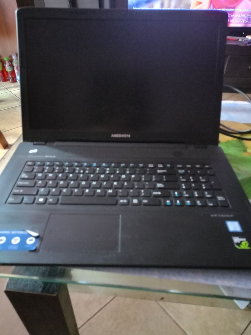 laptop Medion Erazer i5 8GB SSD