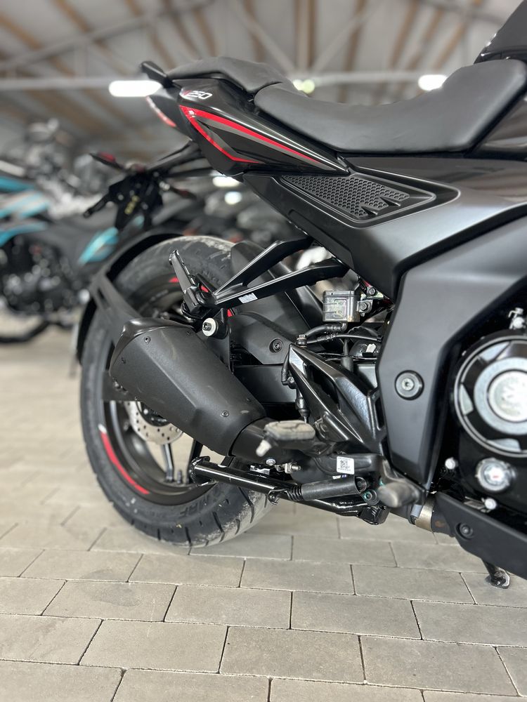 Мотоцикл Bajaj Pulsar N250 Весь модельний ряд в наявності, Доставка!
