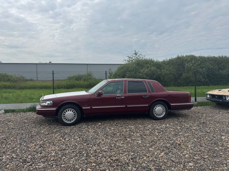 Lincoln Town Car Lincoln Town Car II 4.6