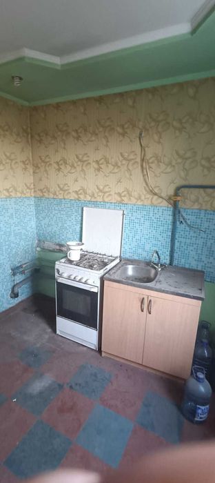 Продам 1 комнатную квартиру на  Левом  берегу,4 микрорайон. Р