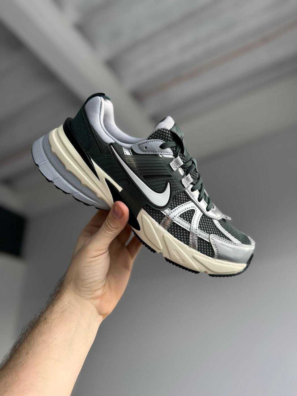 Nike V2K Run HJ4497-300 Оригінал чоловічі кросівки Найк