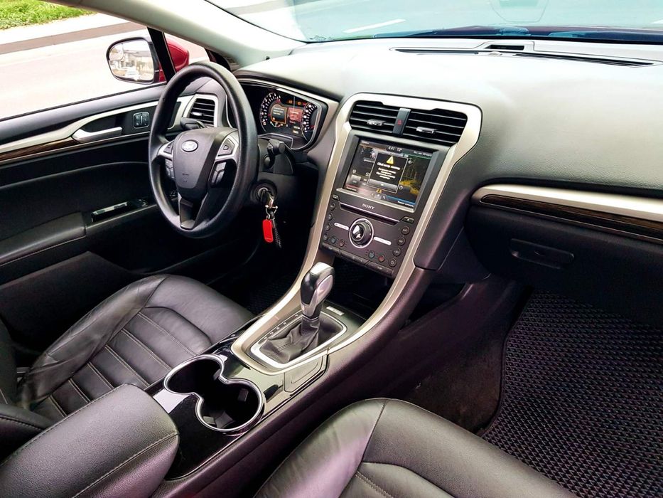 Форд фьюжен  в отличном состоянии