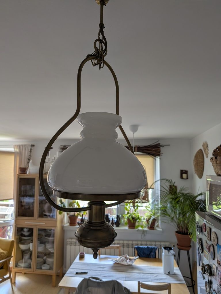 Stara sprawna lampa