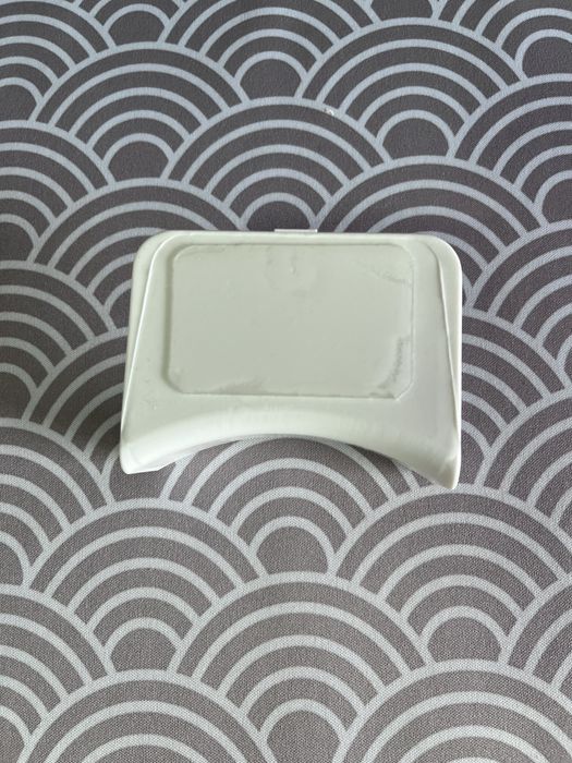 Держатель для наушников на клеящей основе ПОСЛЕДНИЙ