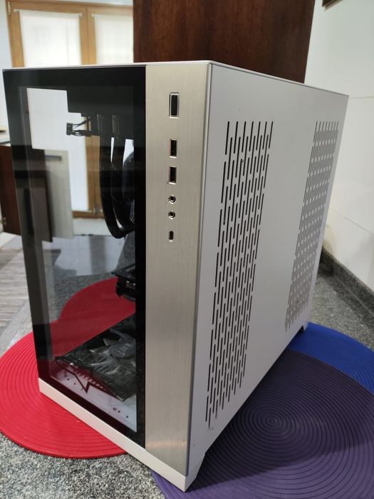 Torre PC Lian Li 011 Dynamic