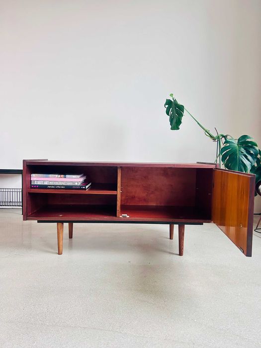 Komoda Vintage Mid-Century z okresu PRL po renowacji / Komoda RTV