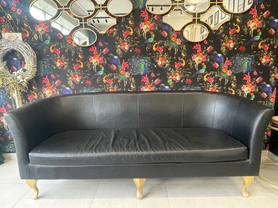 Sofa poczekalnia recepcja