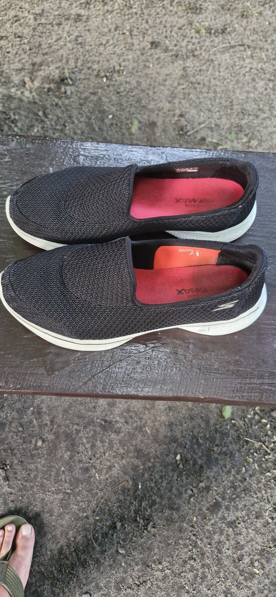 Продам мокасини "Skechers", 40р, 27см.