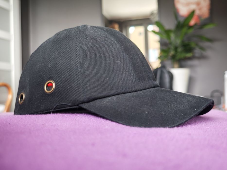 Kask BHP czapka z daszkiem