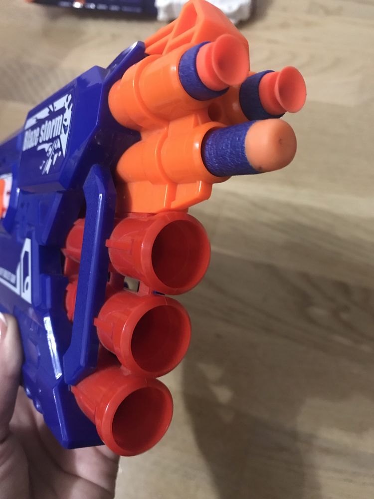 NERF пістолет на паралонових пульках