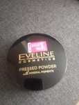 Nowy puder Eveline- odcień naturalny