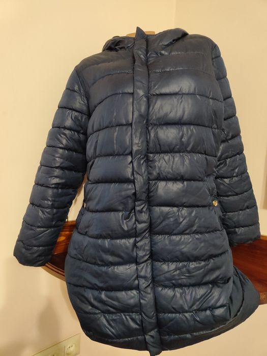 Женское пальто, длинная куртка.