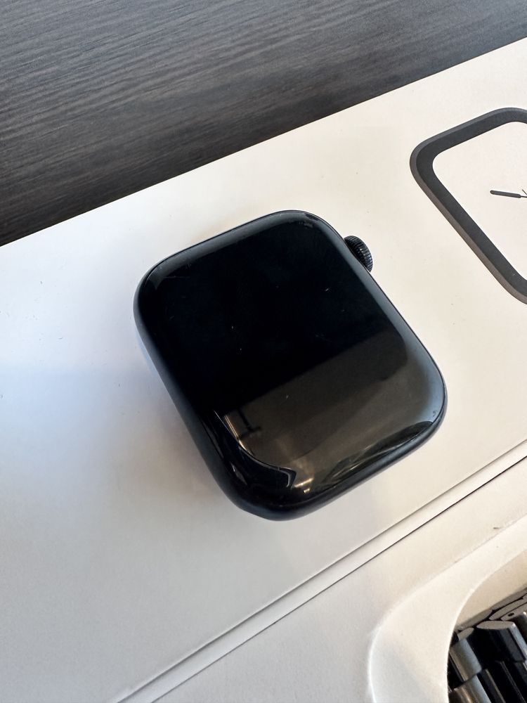 Годинник Apple Watch 45 mm