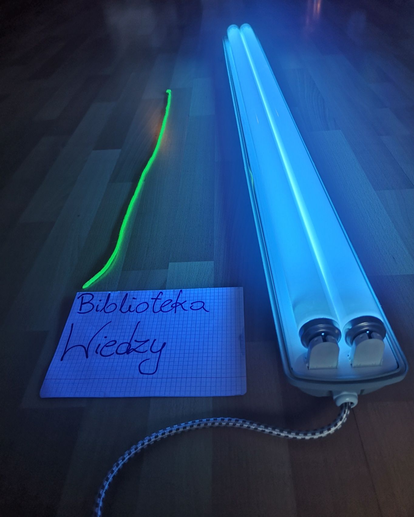 Lampa UVB 290-315nm BibliotekaWiedzy