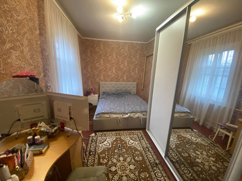 Продаж будинку КВРЗ