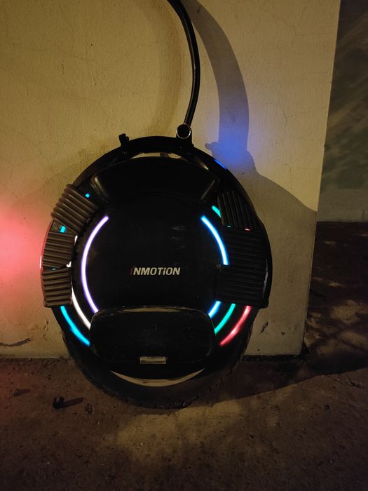 Моноколесо Inmotion V10F