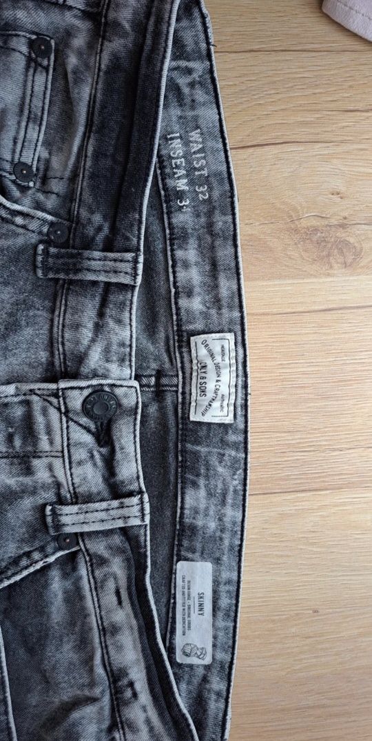 Jeansowe spodnie męskie z przetarciami Only&Sons rozm. W32/L34