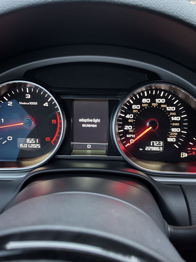 Продам Ауди Q7 2013г.в