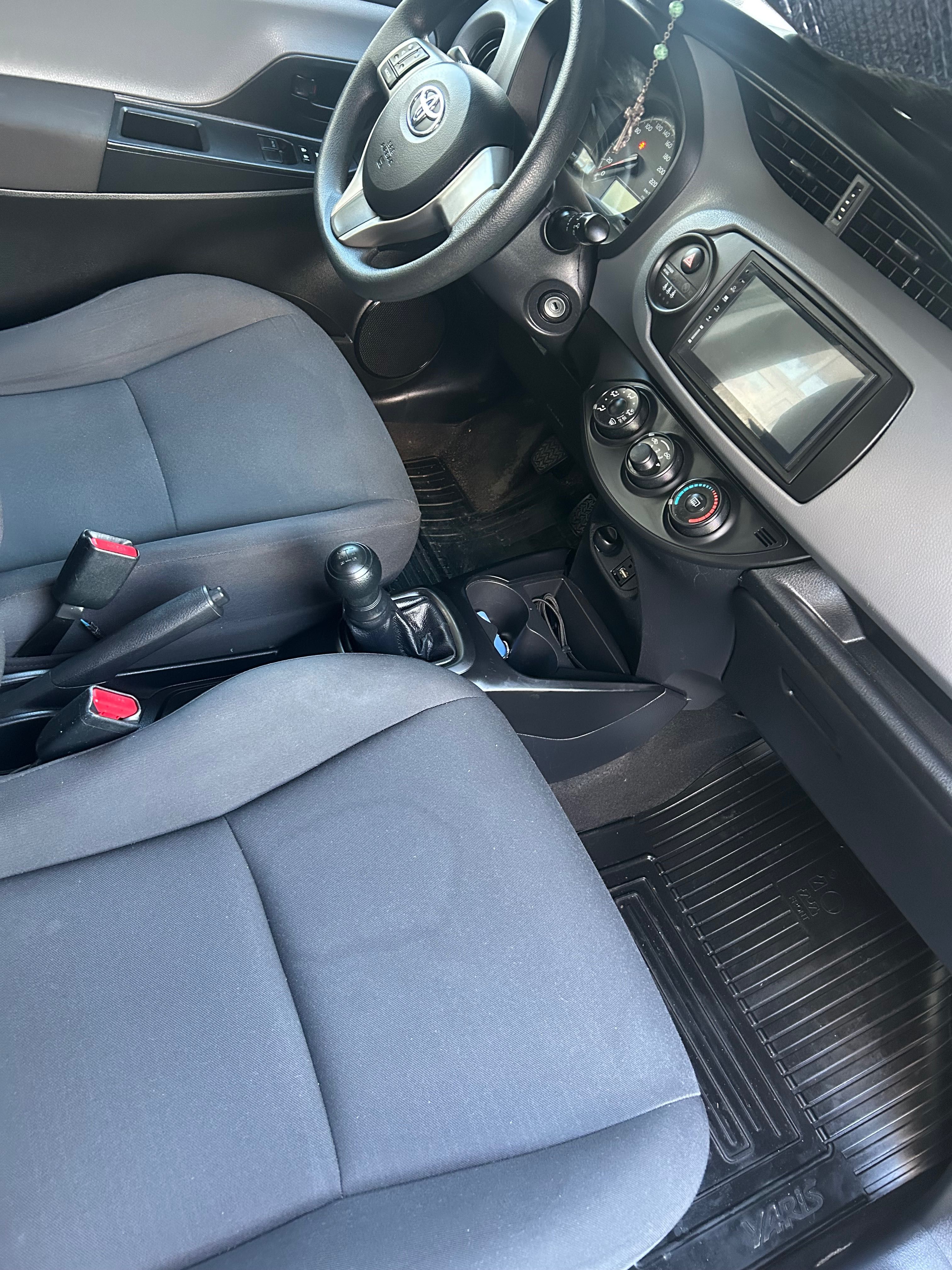 Toyota Yaris 2016