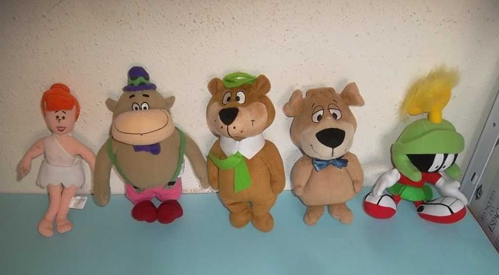 27 Bonecos de Peluche FLINTSTONES, PERNALONGA, BIP BIP e outros.