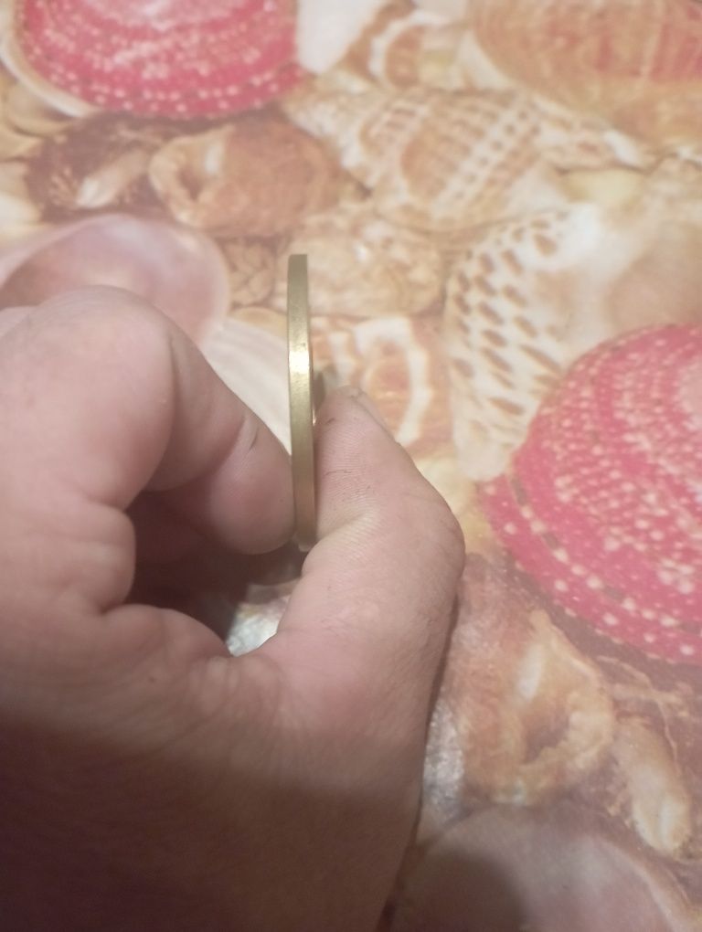 Продам шайбы латунные
