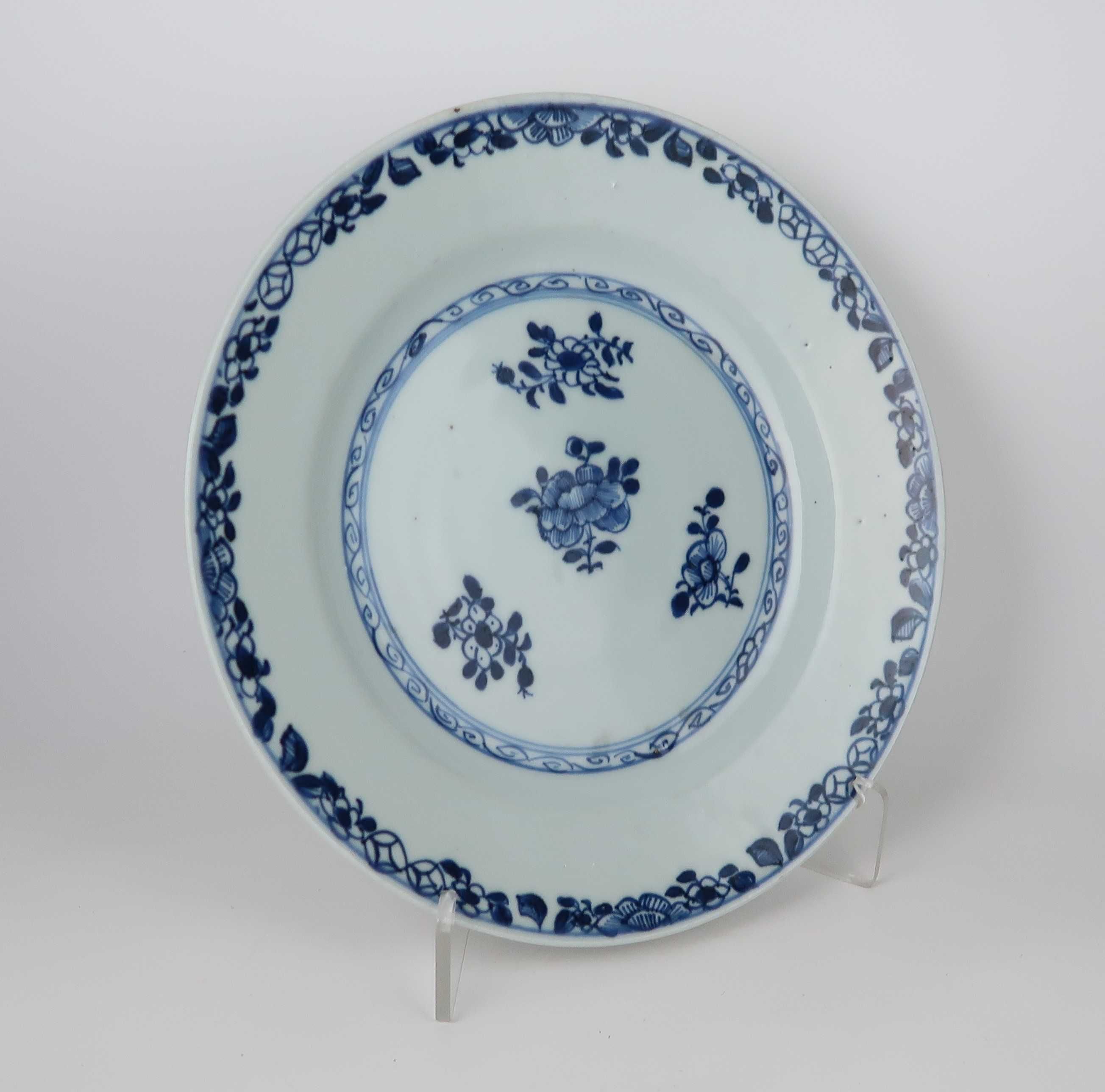 Prato Porcelana Azul e Branca da China, Séc. XVIII - Flores