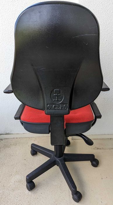 Cadeira de Escritório Vermelha