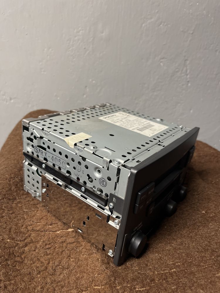 Radio Volvo HU - 405