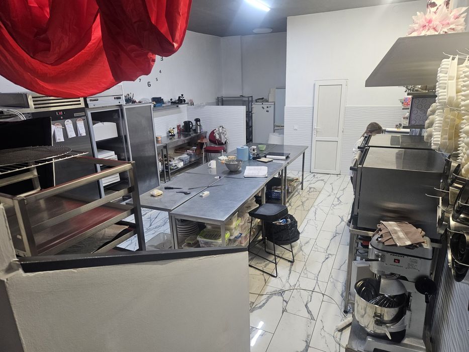 Продаж  приміщення у новобудові, з фасадним входом  по вулиці Пасічна