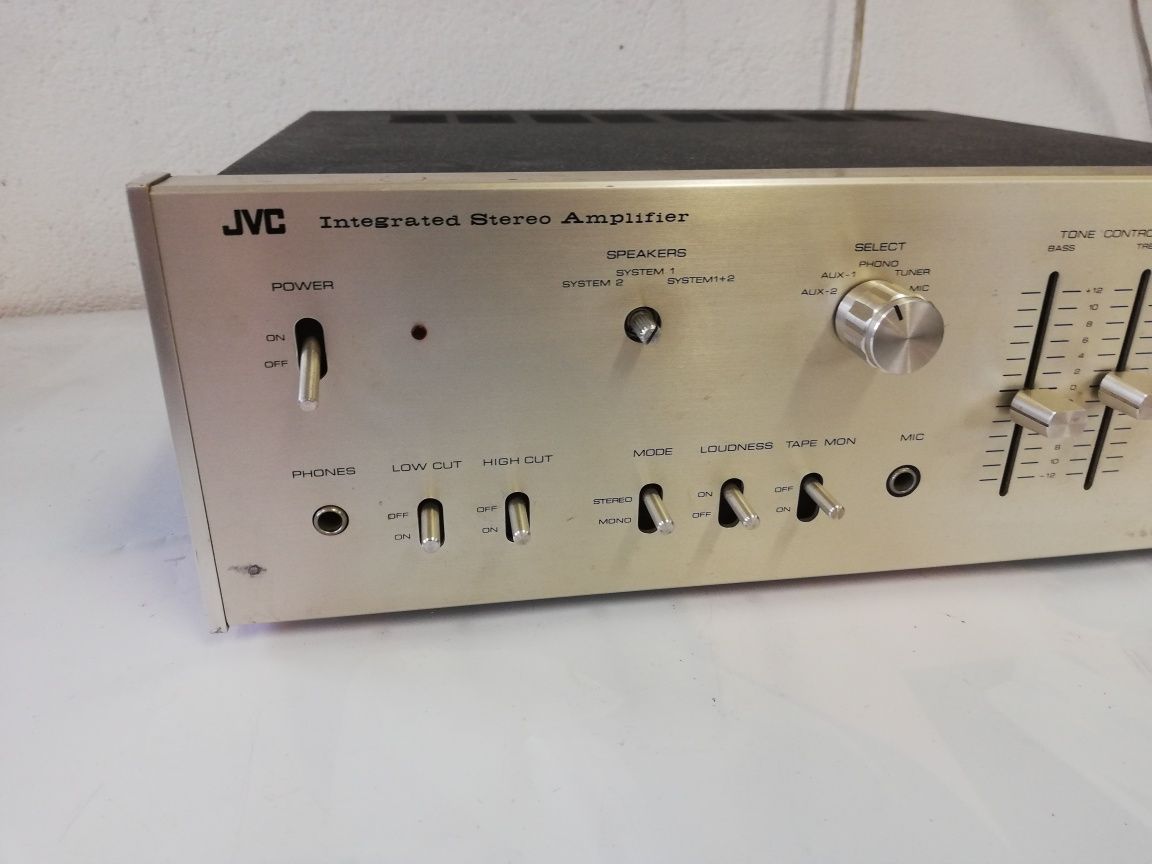 Amplituner JVC V 300 Made in Japan Vintage