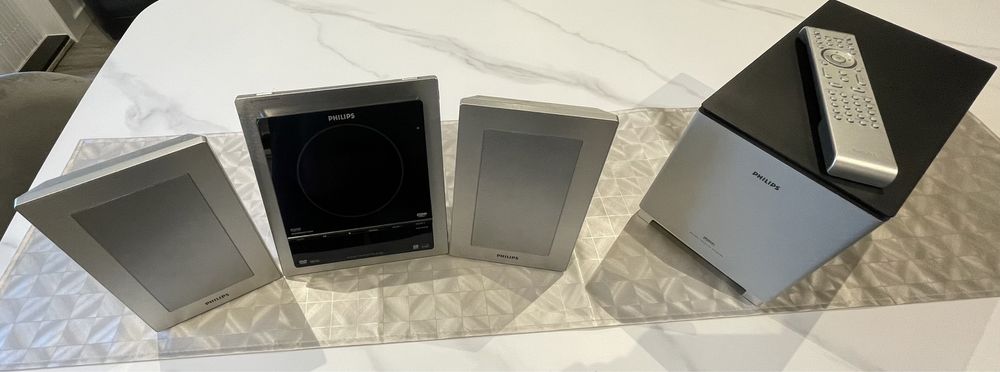 Conjunto de aparelhagem e dvd Philips