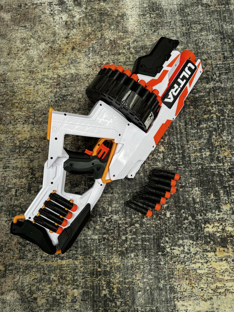 Nerf ULTRA ONE + 40 naboi