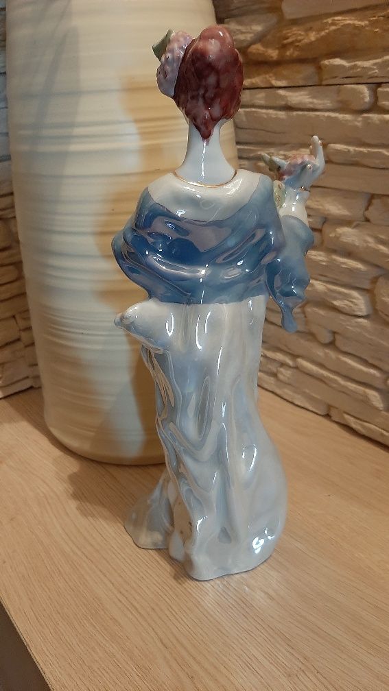 Figurka z porcelany Romania