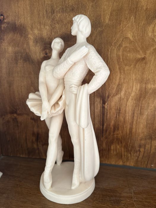 Він та вона. Балетна пара. Скульптура, статуетка 50-60 радянської доби