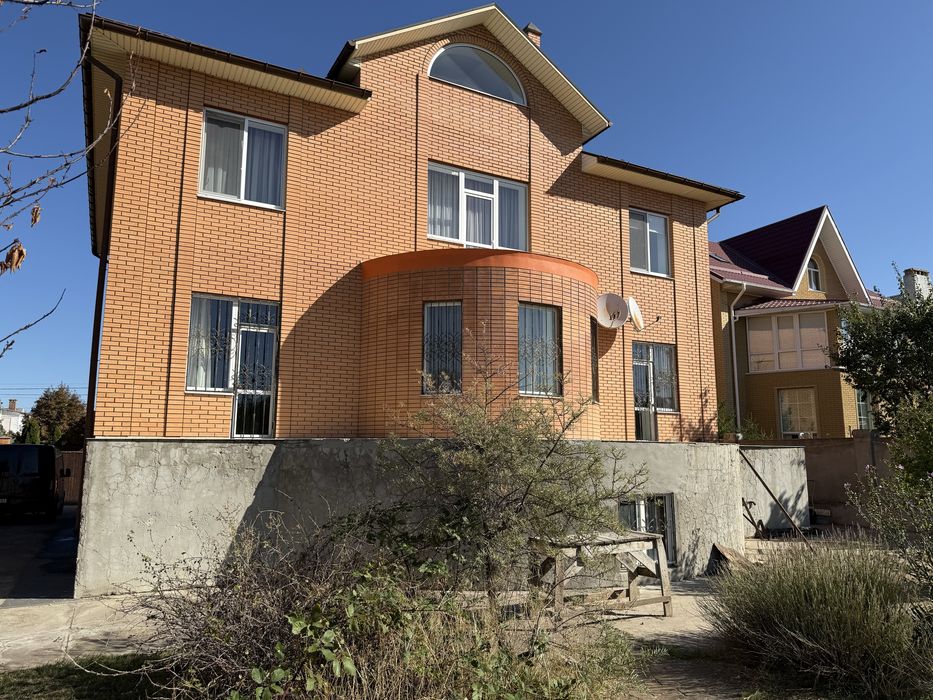 Продажа добротного дома на Перегоне.